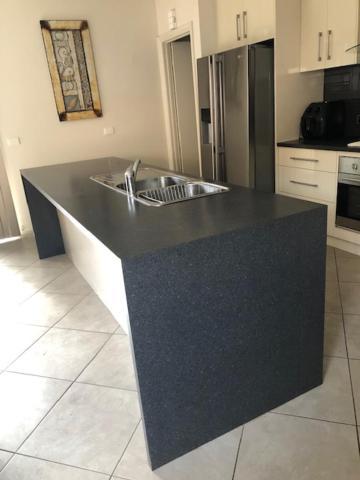 Central Executive 3Br Townhouse 50M To Dean Street 앨버리 외부 사진