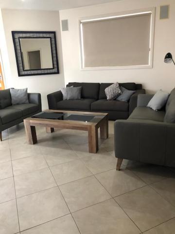 Central Executive 3Br Townhouse 50M To Dean Street 앨버리 외부 사진